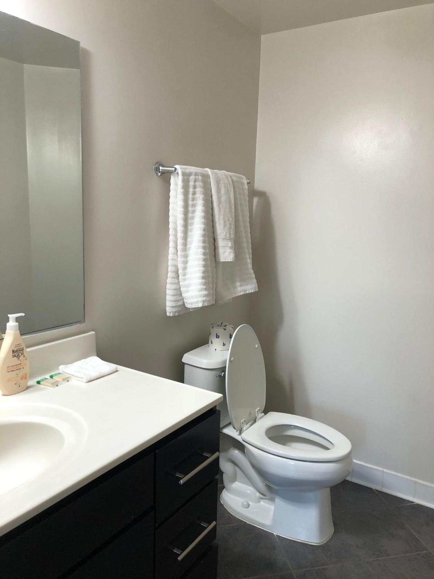 Pentagon Luxe Apartments Арлингтон Экстерьер фото